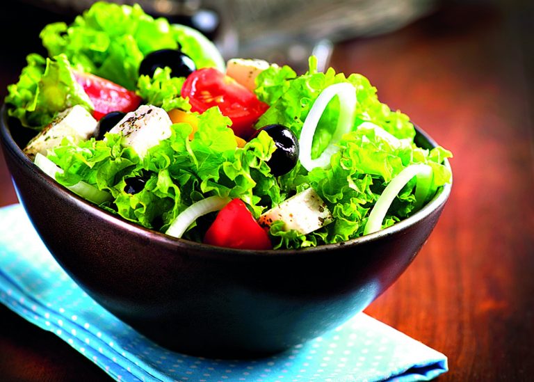 „Miluji velké zeleninové saláty, jakékoliv, i z posledních zbytků zeleniny, nemám ráda, když se potraviny vyhazují.“