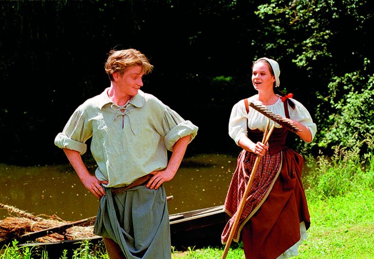 Jako košíkář Petřík s Magdalénou Chrzovou (Šimonka) v televizní pohádce O třech ospalých princeznách (1997)