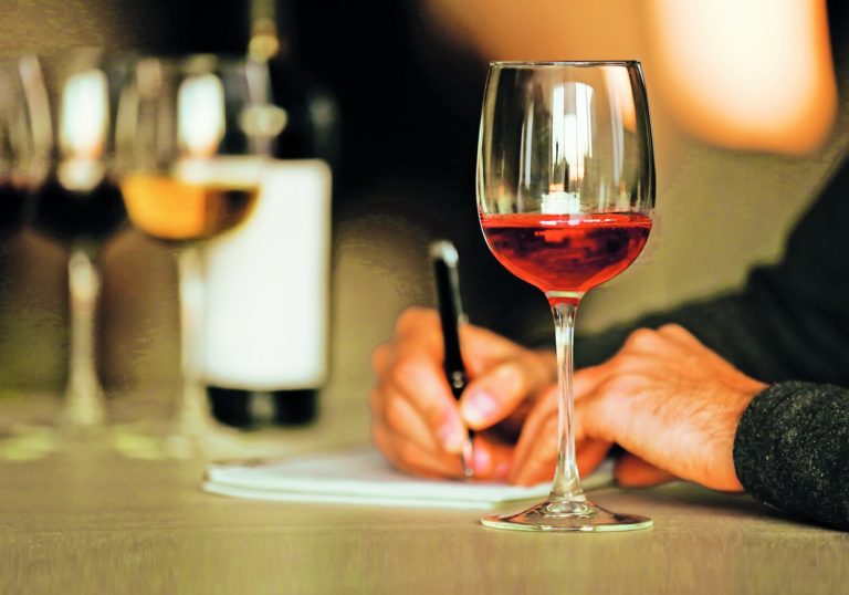 Veškeré dojmy si zapište, později se vám vína snáze vybaví.