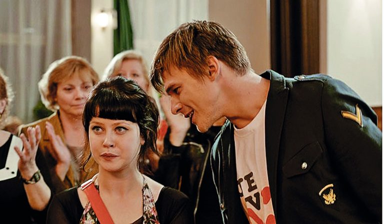S Jenovéfou Bokovou ve filmu Revival (2013)