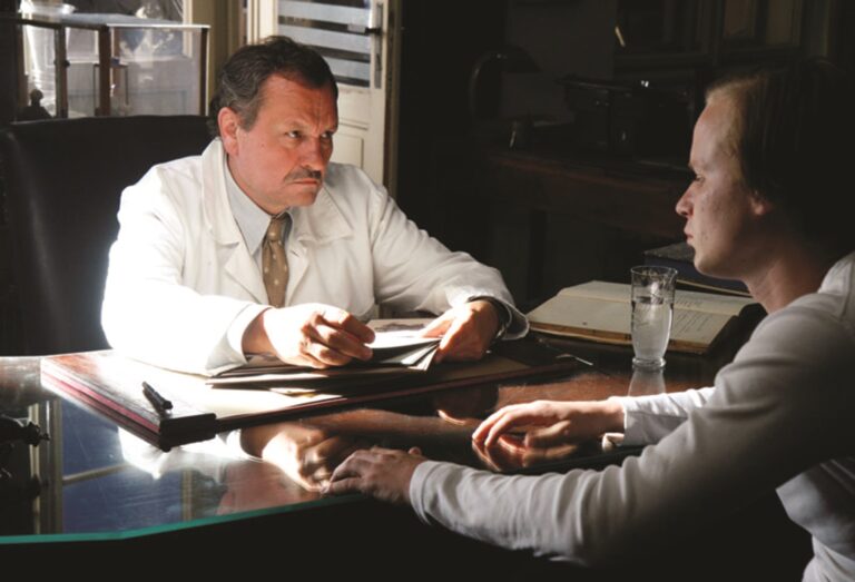 Psychiatra si zahrál ve filmu 3 sezóny v pekle. Na snímku s Kryštofem Hádkem (2009).
