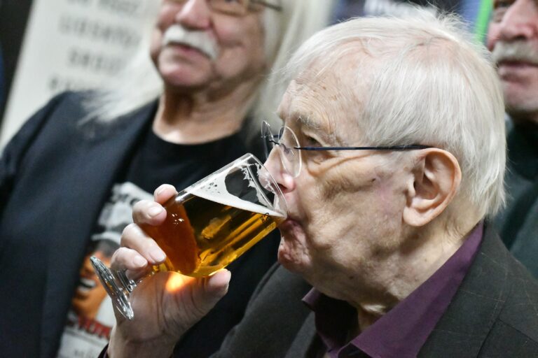 Miluška Voborníková si zazpívala jeden ze slavných Fouskových textů